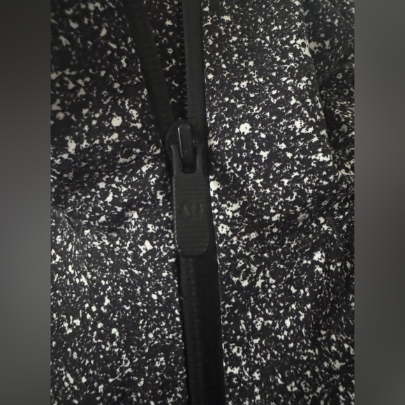 Lululemon Here To Move Jacket in Luminesce Splatter White Black - Picture 7 of 10